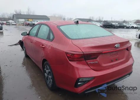 2021 Kia Forte Lxs из США, поврежденный, VIN 3KPF24AD8ME371403